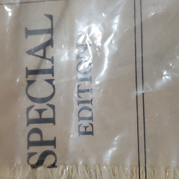 Memorabilia - Picture 4 of 6